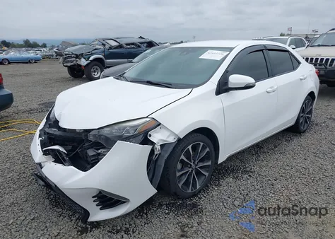 2018 Toyota Corolla Se z USA, uszkodzony, nr VIN 2T1BURHE4JC104659